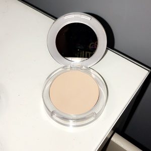 Pür 4-in-1 presses powder in Light NEVER USED